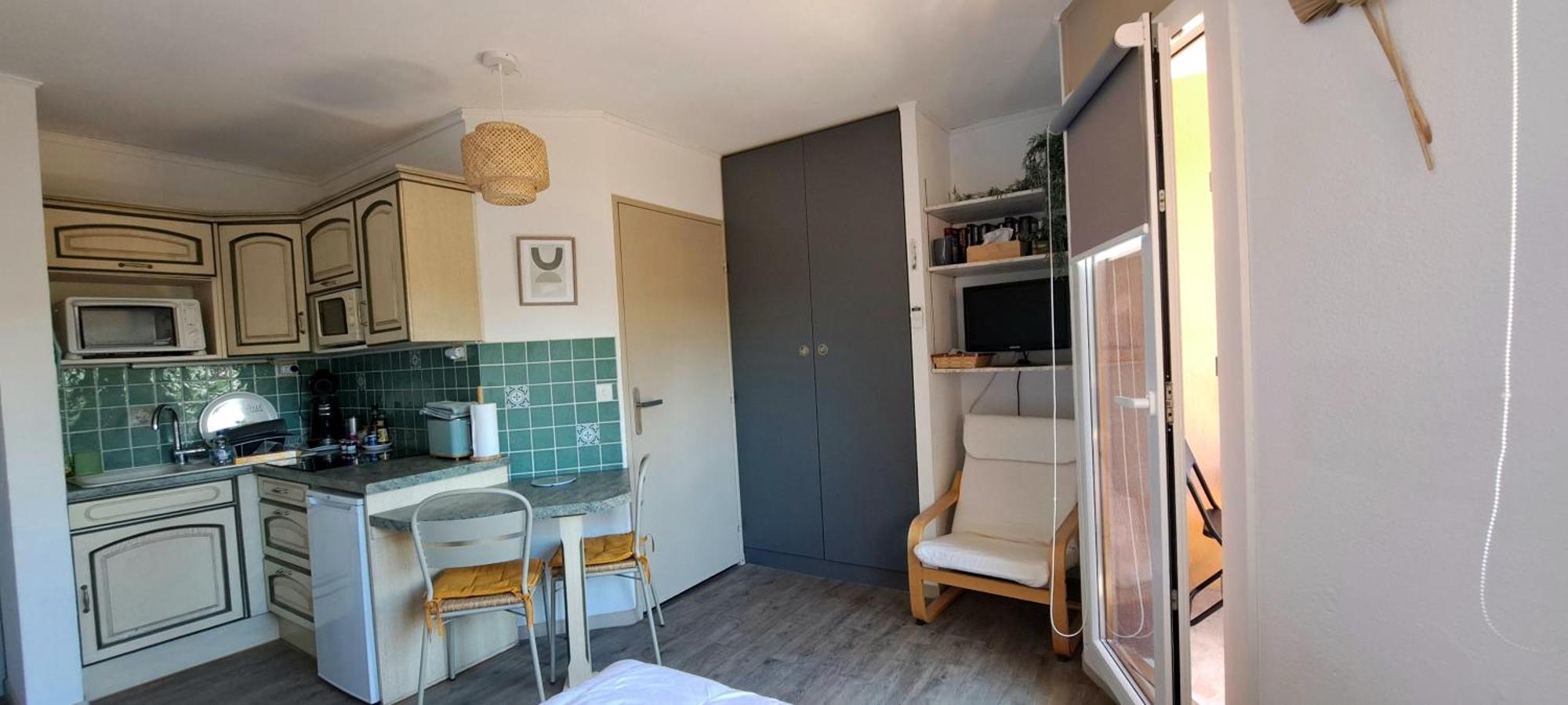 Studio Meuble Cures Thermales Avec Vue Gréoux-les-Bains Eksteriør billede